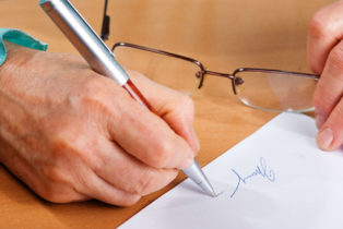 Testamento olografo: come scriverlo valido e non impugnabile?