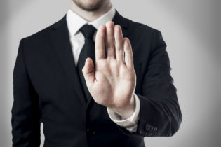 Opposizione ad atto di precetto: quale documentazione è necessaria?