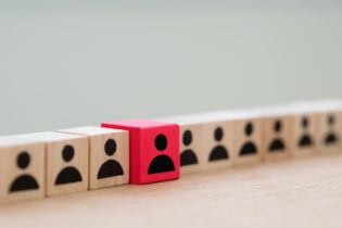 Casellario giudiziale per lavoro: quando è richiesto dal datore?