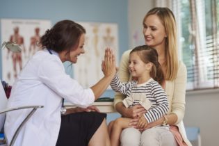 Attività professionali a contatto coi minori: regole ed eccezioni